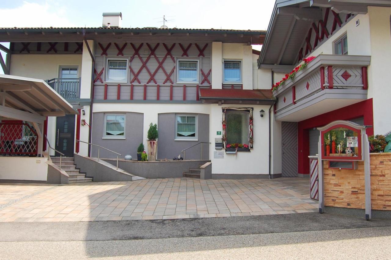 Ferienwohnung & App. Rosemarie Bad Birnbach Exterior foto