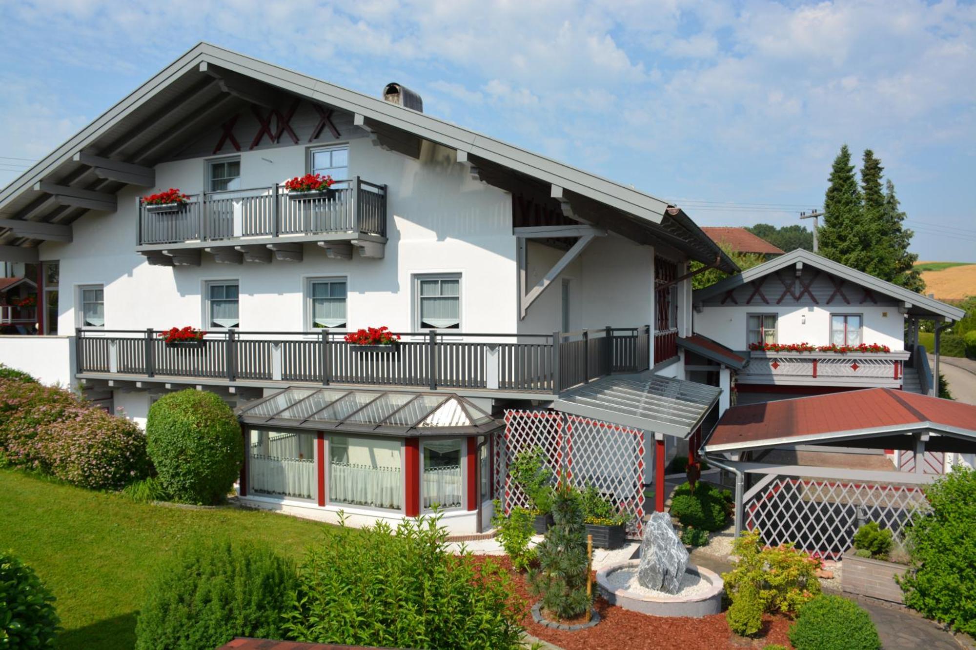 Ferienwohnung & App. Rosemarie Bad Birnbach Exterior foto